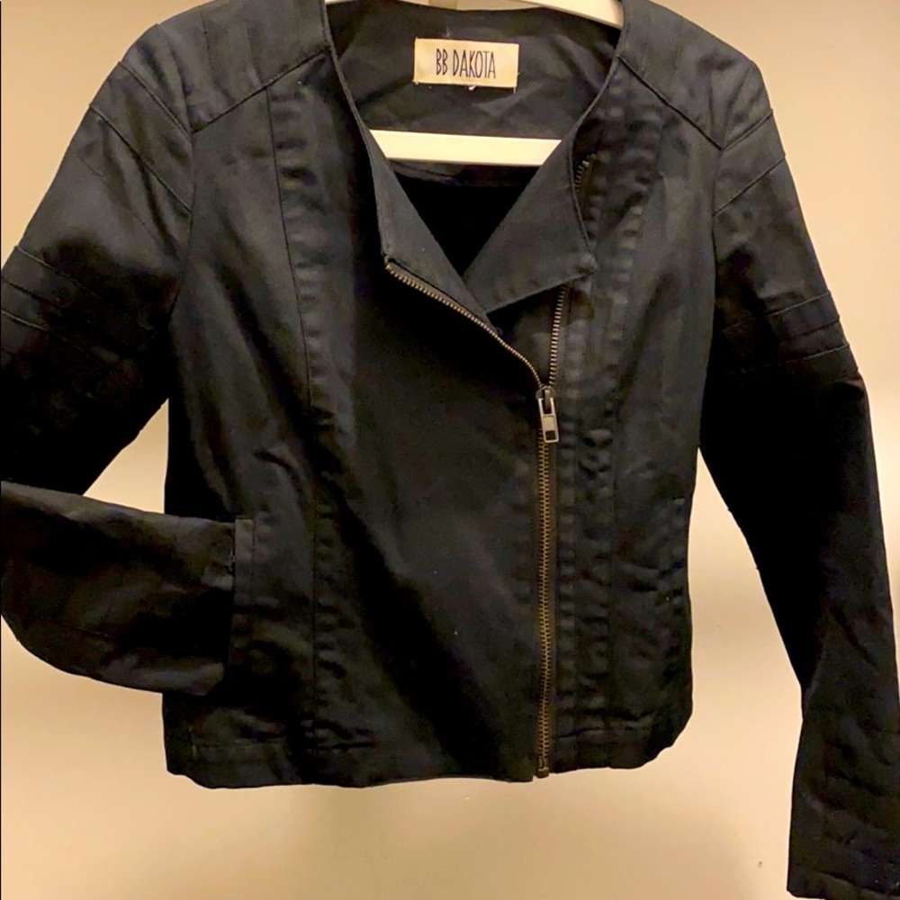 BB Dakota Black crop jacket